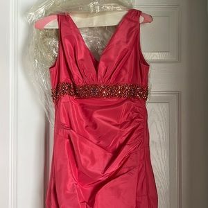 Teri Jon Coral Wedding Guest Formal Dress Size 2 💯 % SILK